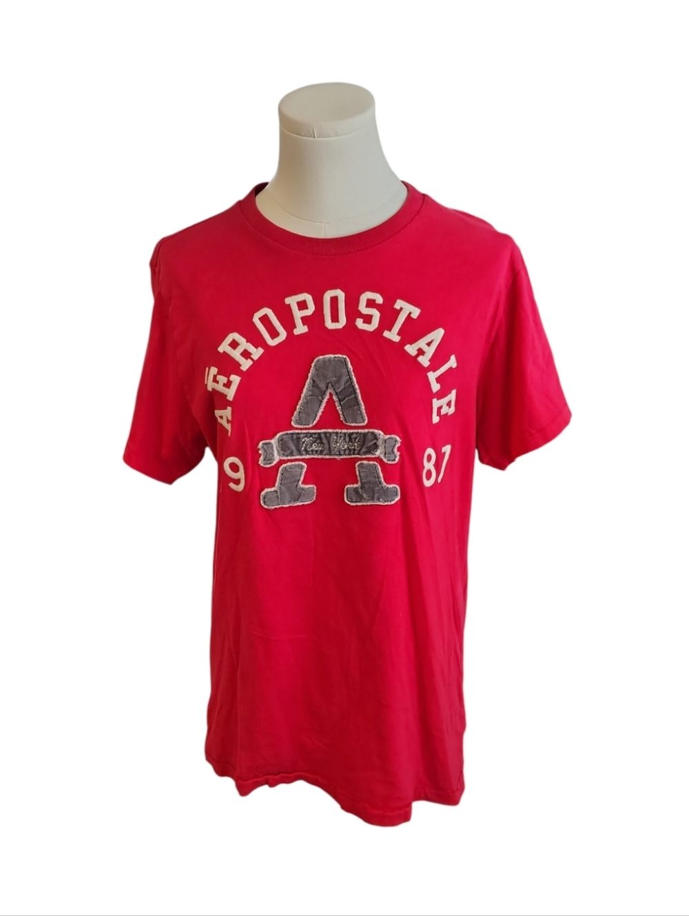 Vintage Aeropostale 1987 100% Cotton Red and Gray Short Sleeve Tee Size Medium